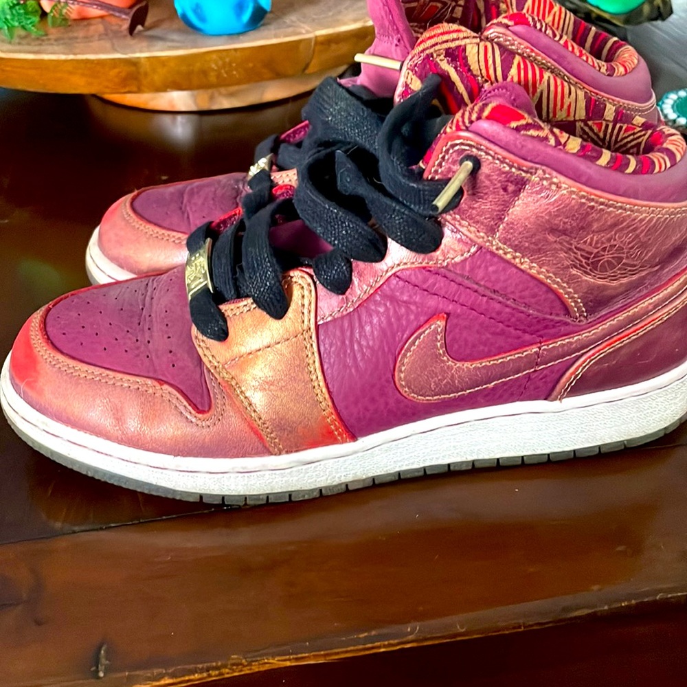 Nike Air Jordan mid super rare great condition